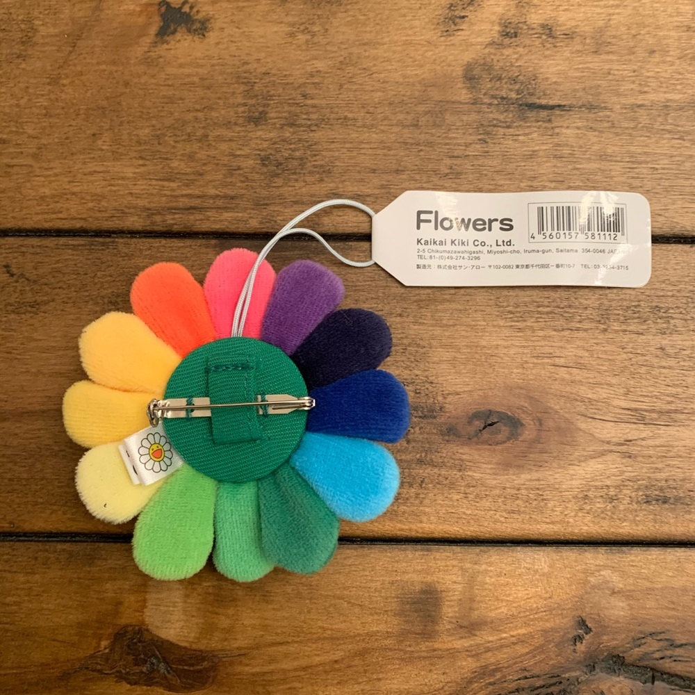 TAKASHI MURAKAMI PIN/keychain - Picture 2 of 5